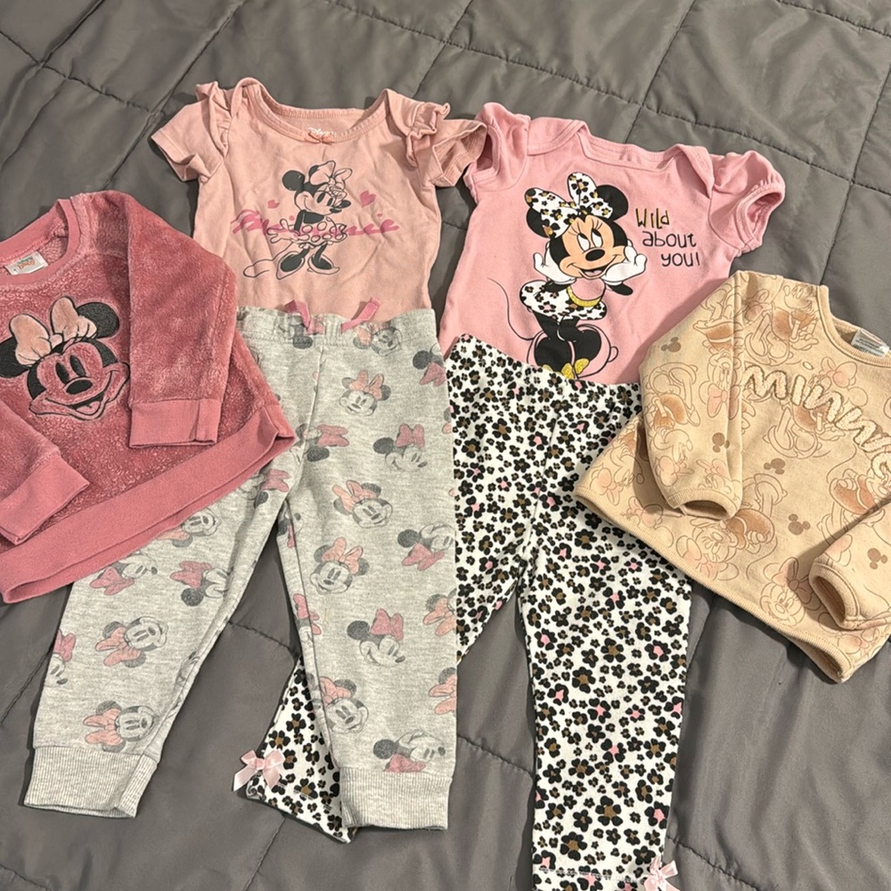 Minnie Mouse Size 18 Months Bundle! 🐭